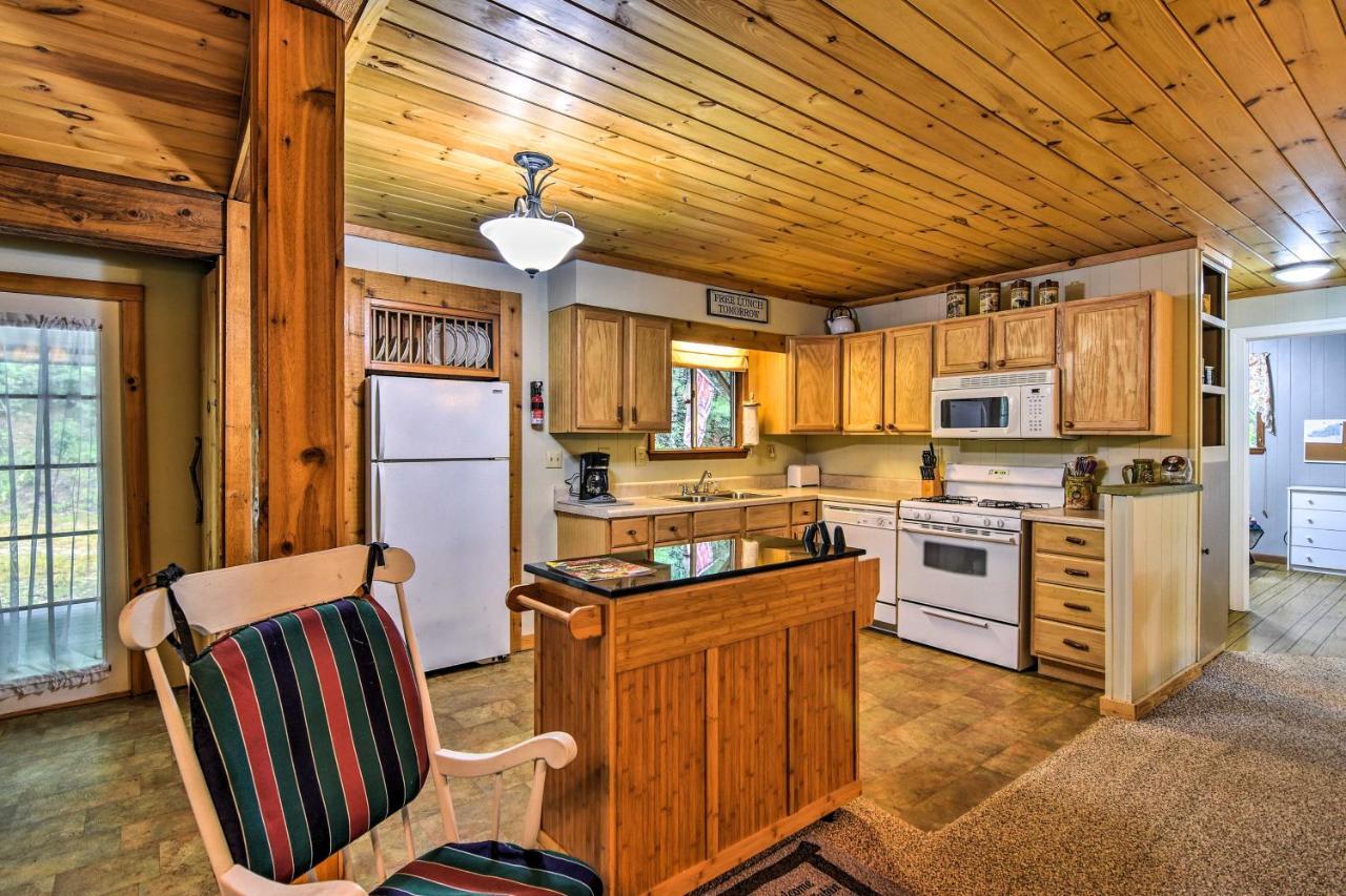 Robbinsville Cabin With Deck 3 Mi To Fontana Lake! Esterno foto